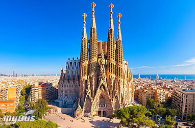 サグラダファミリア・エレベーター入場！世界遺産を堪能する午前ツアー（観光ガイド付）