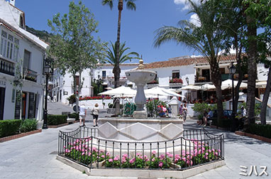 アンダルシアの絶景白い村ミハス