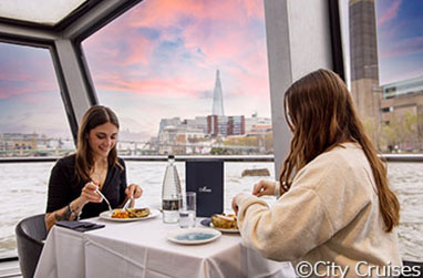 テムズ川ディナークルーズ